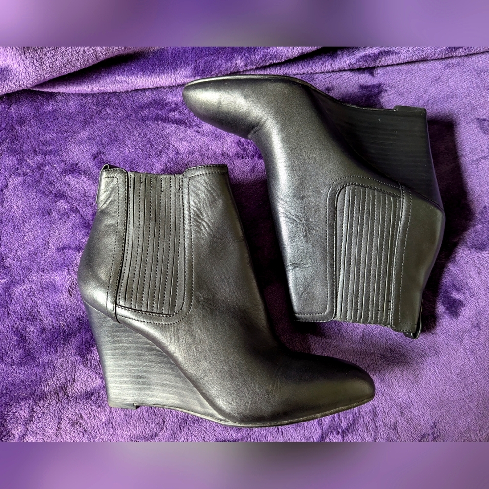 Sam Edelman Leather Wedge Booties size 7, Like New